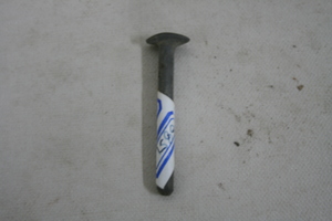 0851            石钻
一般文物     新石器时代
长1.6、宽1.0、高5.8、重0.02